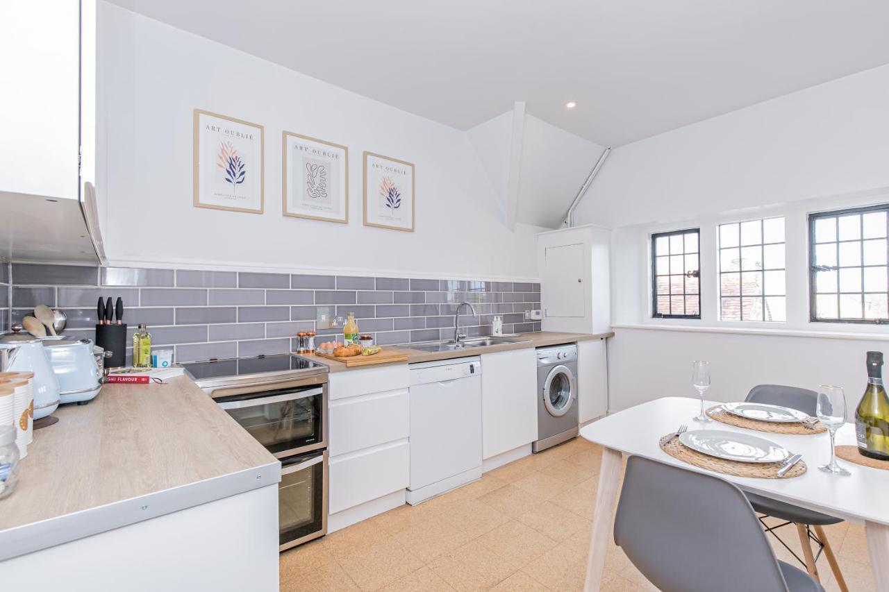 Oxfordshire Living - The Spencer Apartment - Вудсток Экстерьер фото