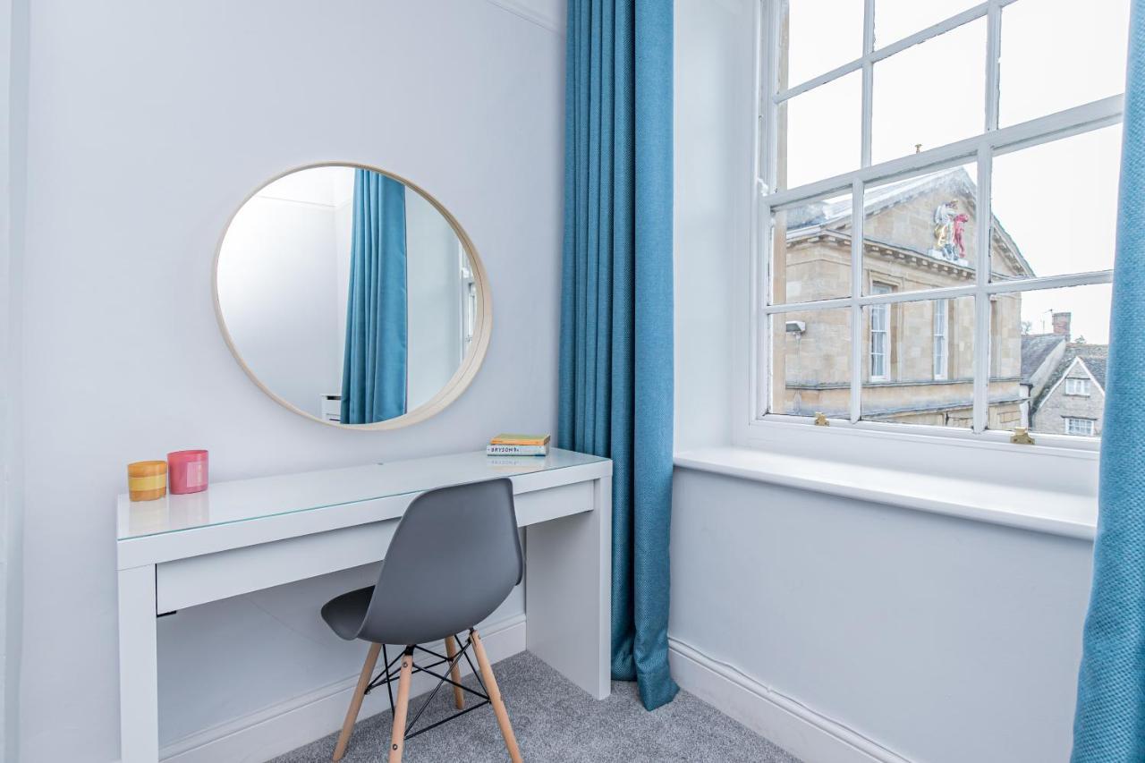 Oxfordshire Living - The Spencer Apartment - Вудсток Экстерьер фото